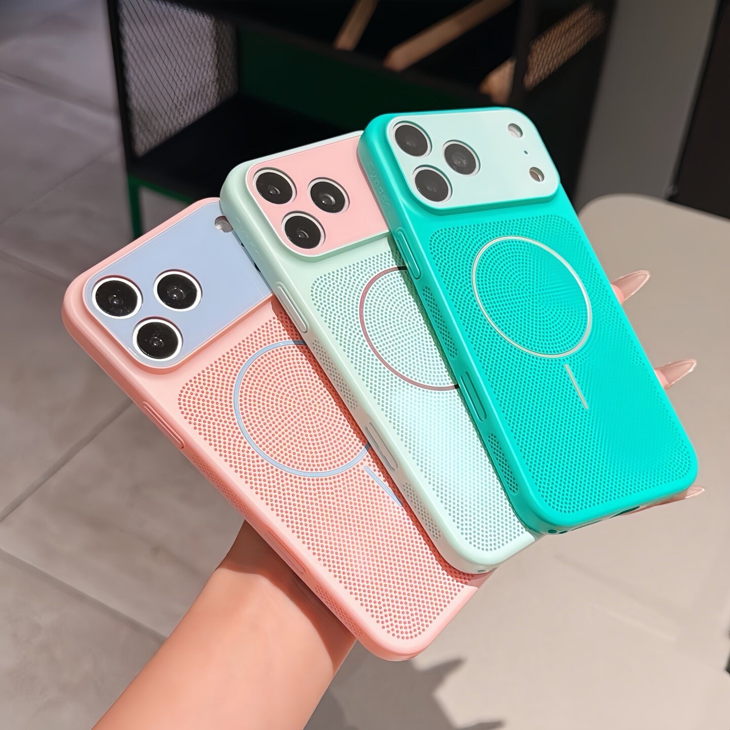 Funda de teléfono con malla de - Heat Dissipation Mesh Breathable Case reseña y precio